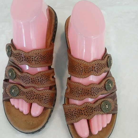 CLARKS COLLECTION LEATHER BROWN SANDALS - Picture 1 of 6